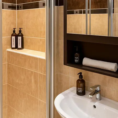 Budovatelska Братислава