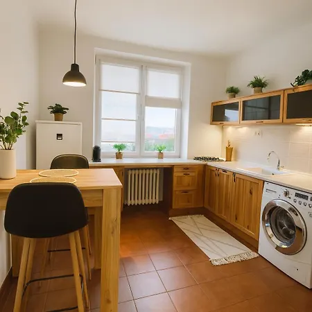 Budovatelska Apartamento